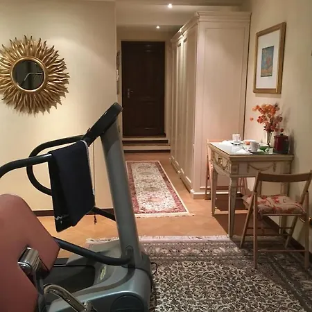 Como Luxury House *